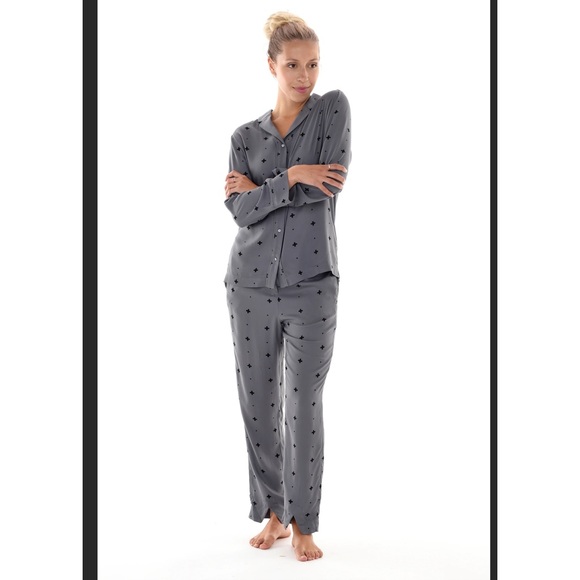 Paper Label Pajama Set Cross Print Small - Picture 1 of 12